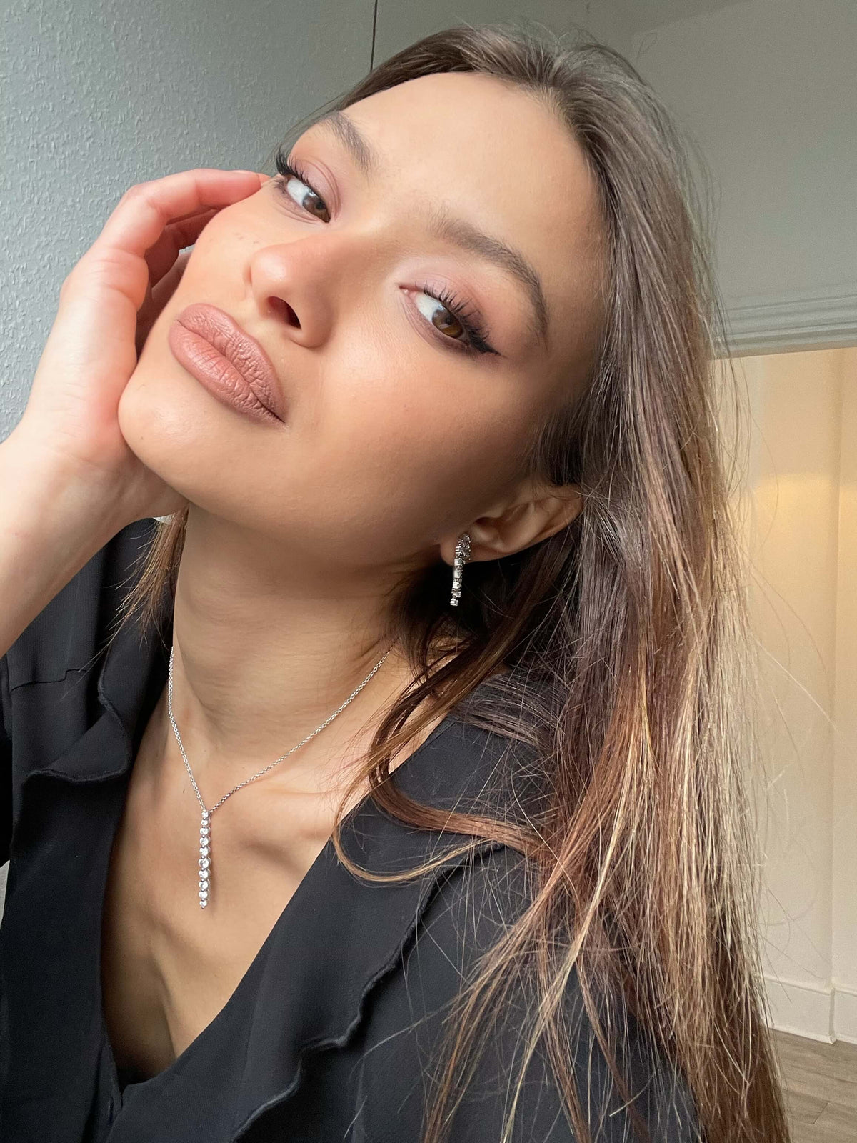 Graduated Drop Lariat Necklace