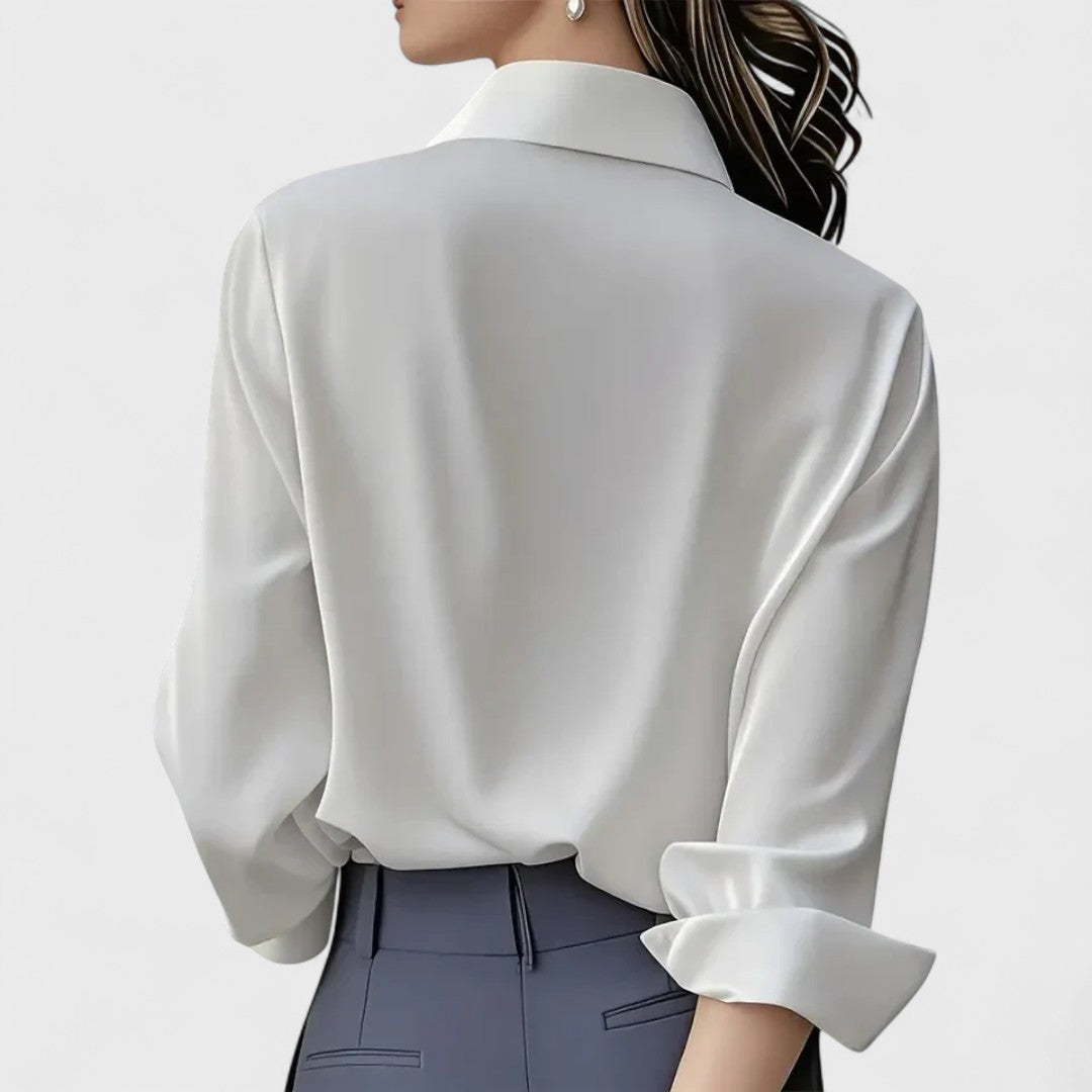 Melvaya - Elegante in Satin Lucido