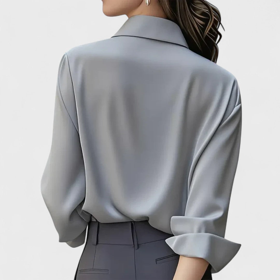 Melvaya - Elegante in Satin Lucido