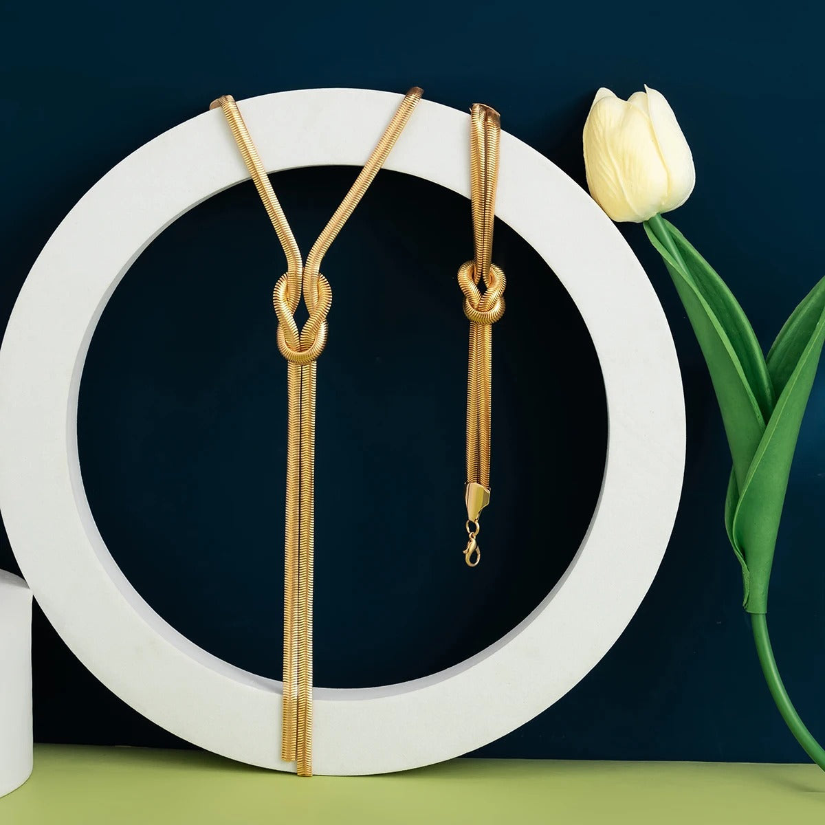 Set di collana e bracciale con nodo intrecciato lungo 2 pezzi