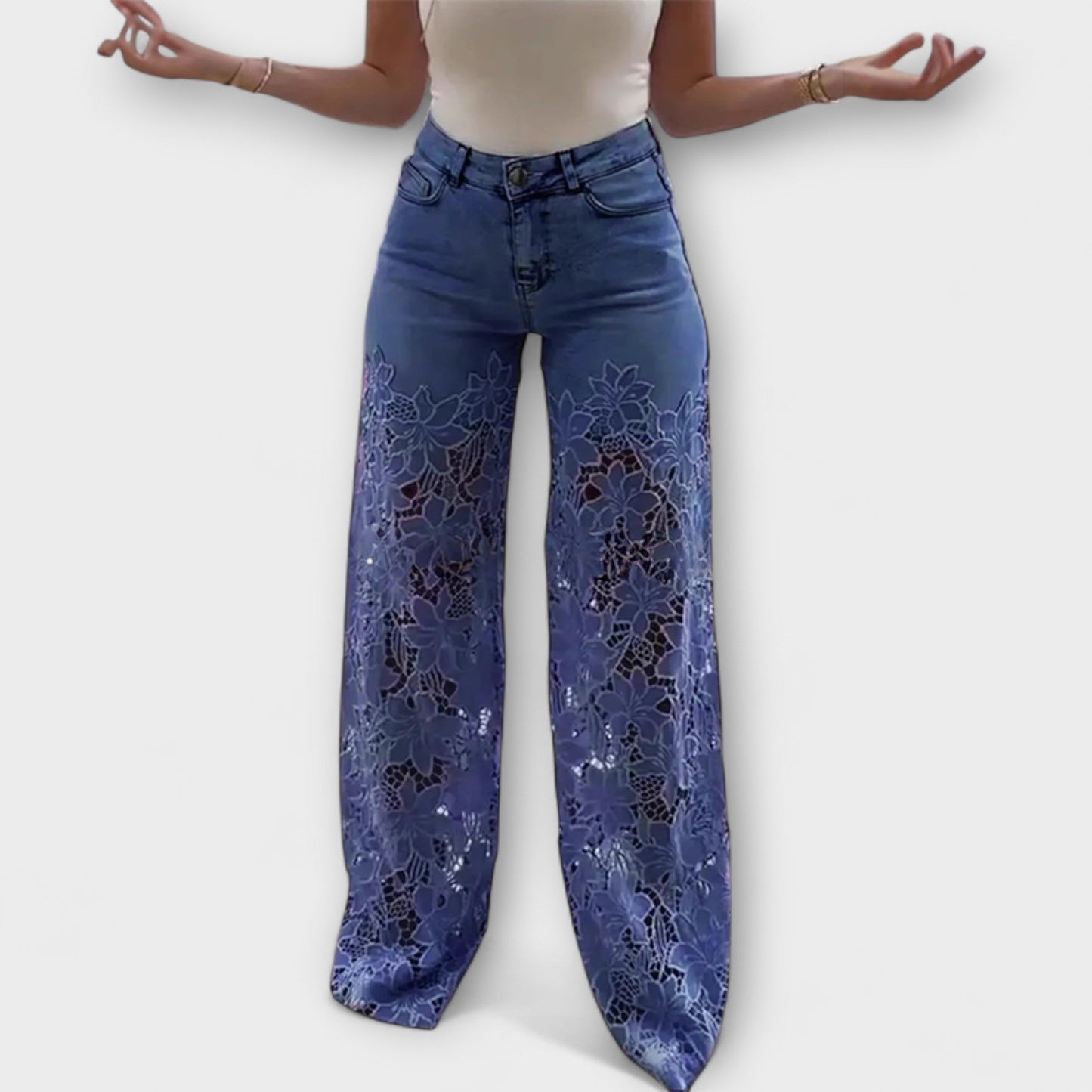 Jeans alla moda in patchwork di pizzo