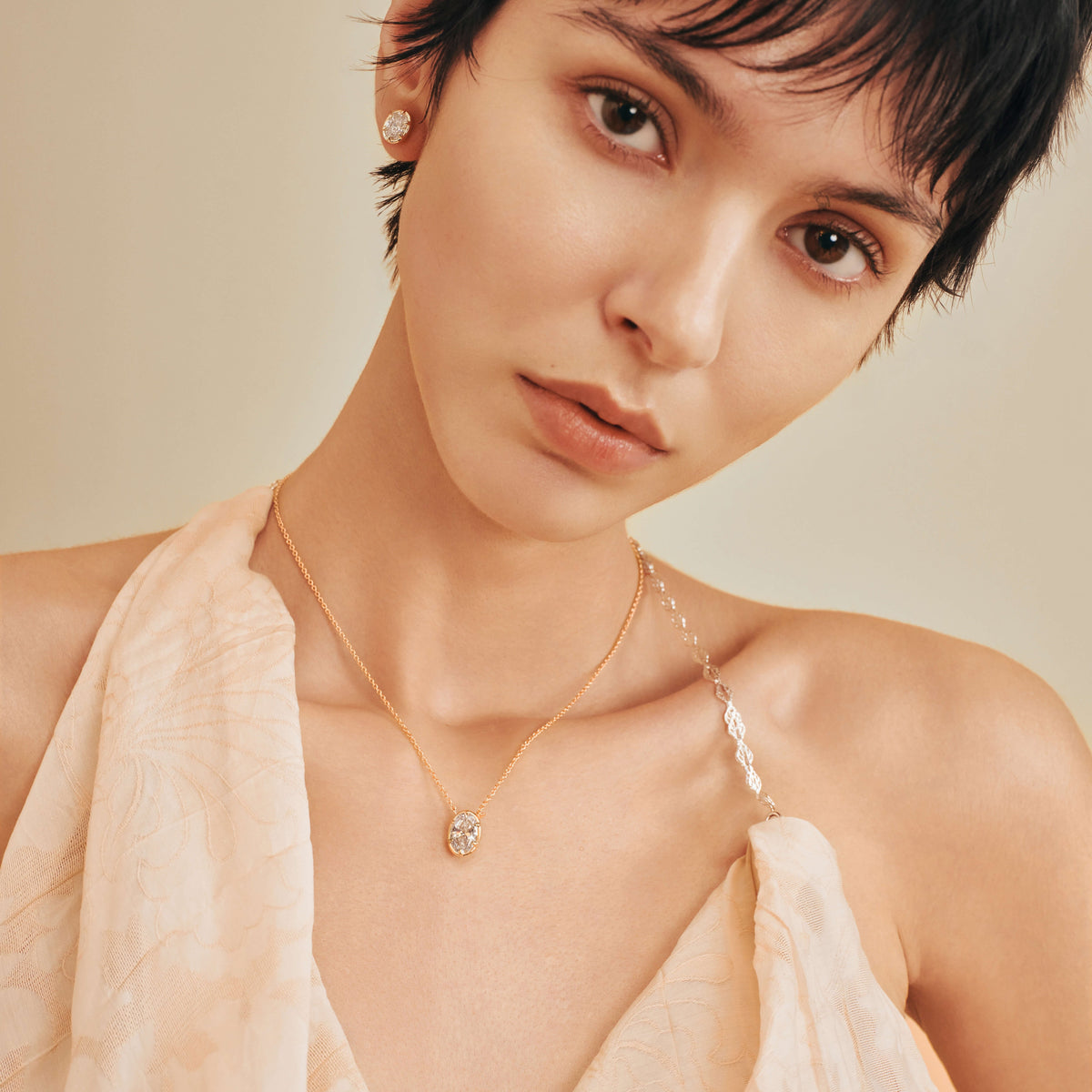 Oval Bezel Pendant Necklace
