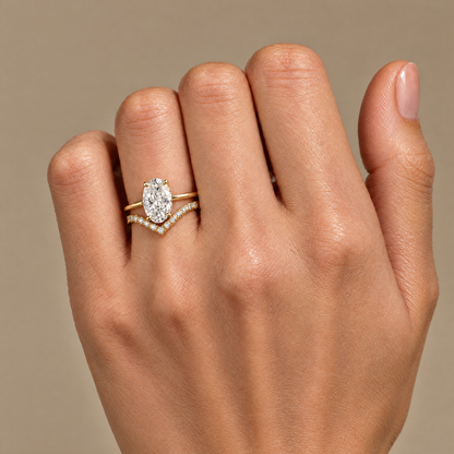 V Contour Pavé Band ring