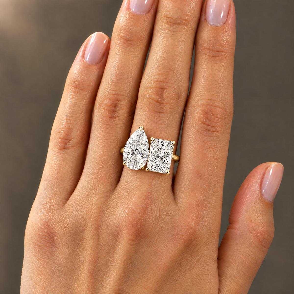 Toi et Moi Pear & Radiant ring