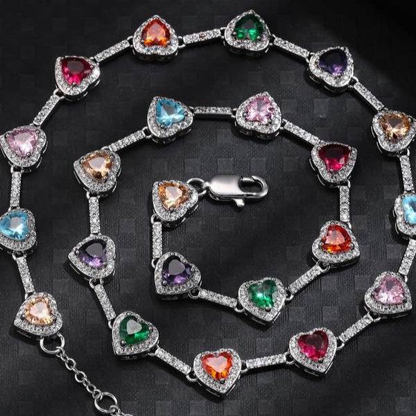 Collana colorata a forma di cuore