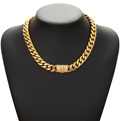 Collana con maglie cubane e lettere