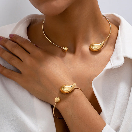 Set di gioielli con collana a goccia e orbita, 2 pezzi