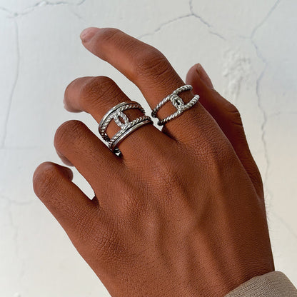 Set di 2 anelli aperti in oro con corda intrecciata