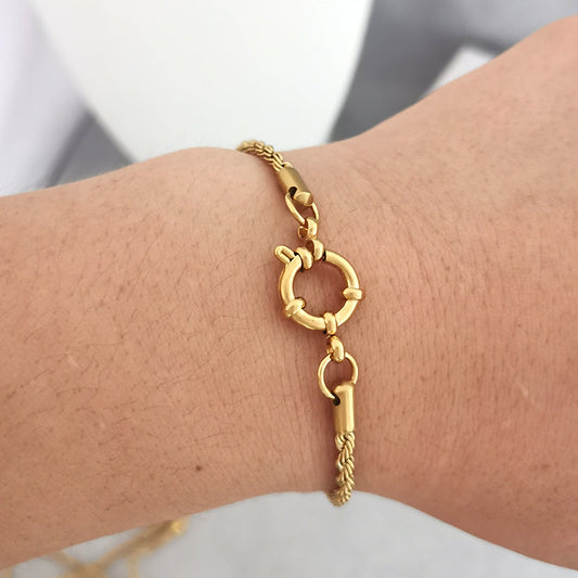 Bracciale con catena a corda dorata