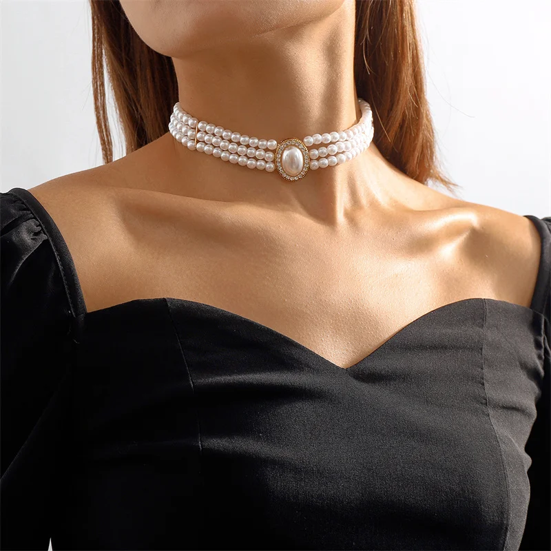 Tiriane – Collana elegante con triplo accento