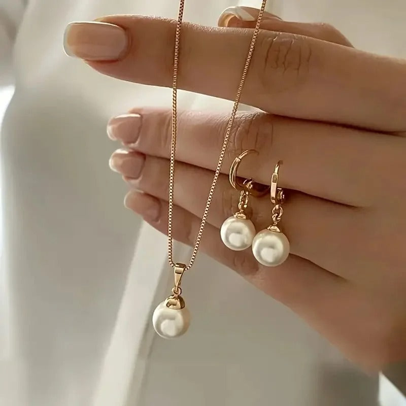 3pc Round Pearl Necklace & Earring Set